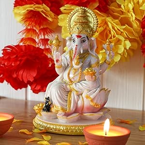 Radha Krishna Statue