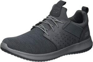 Skechers Men’s Classic Fit-De...