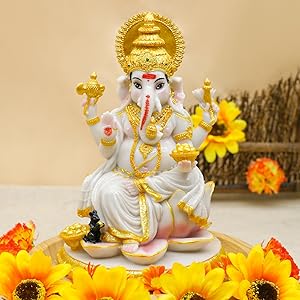 Radha Krishna Statue