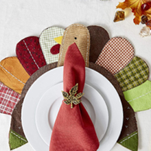 placesetting,thankful,ceramic,theme,brown, red, green,mats,cloth,dinner,napkins,mesa,fall,gold