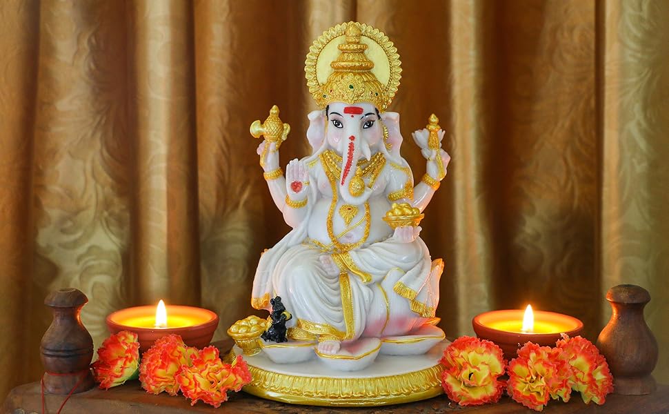 Radha Krishna Statue